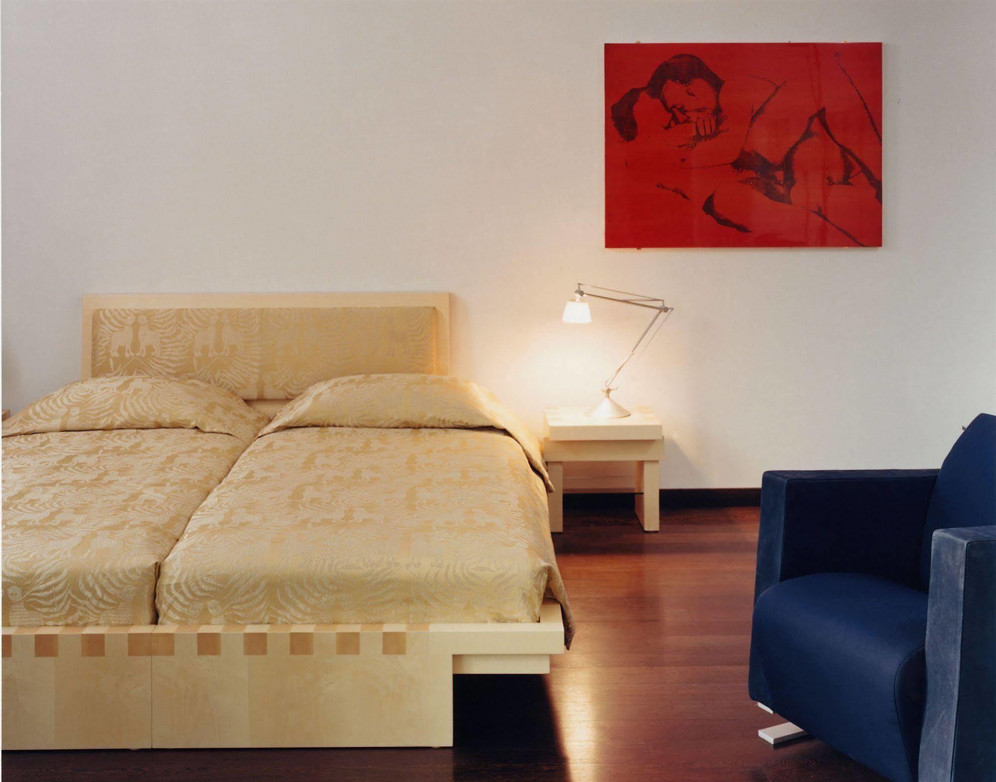 Hotel Greif, A Member Of Design Hotels โบลซาโน ภายนอก รูปภาพ